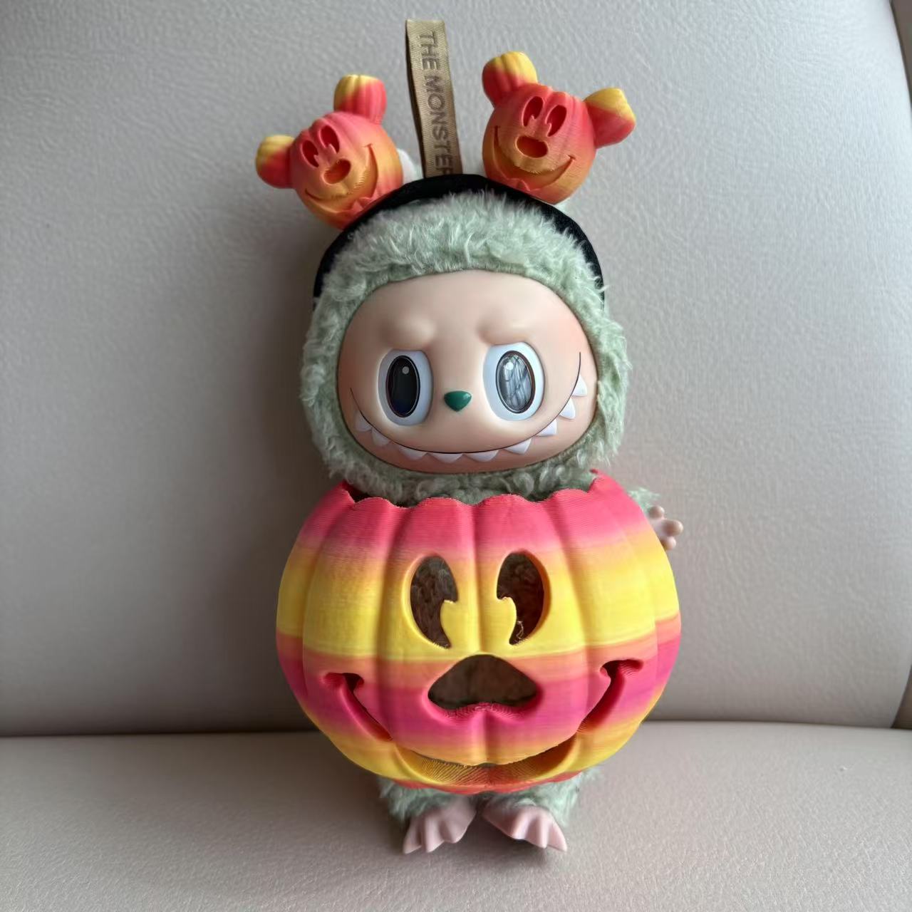 15cm Labubu Halloween Pumpkin Outfit with Gradient Color Clothes & Hand Carved Headband, Cosplay Costume for Labubu Doll