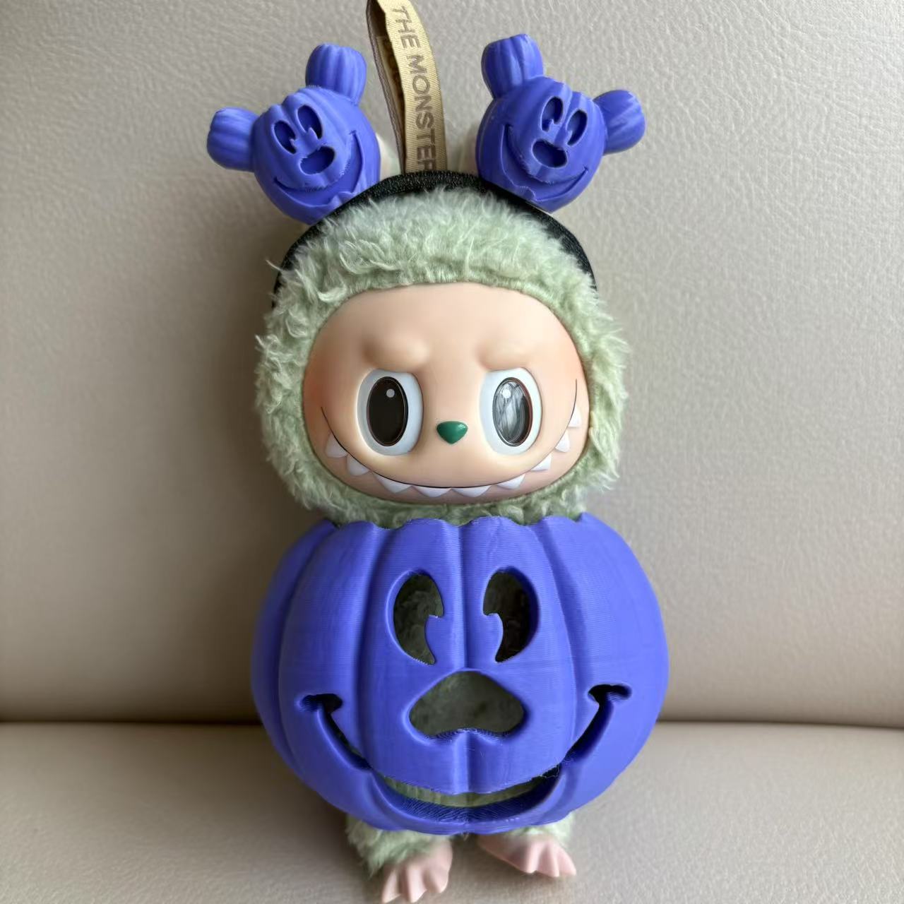 15cm Labubu Halloween Pumpkin Outfit with Gradient Color Clothes & Hand Carved Headband, Cosplay Costume for Labubu Doll