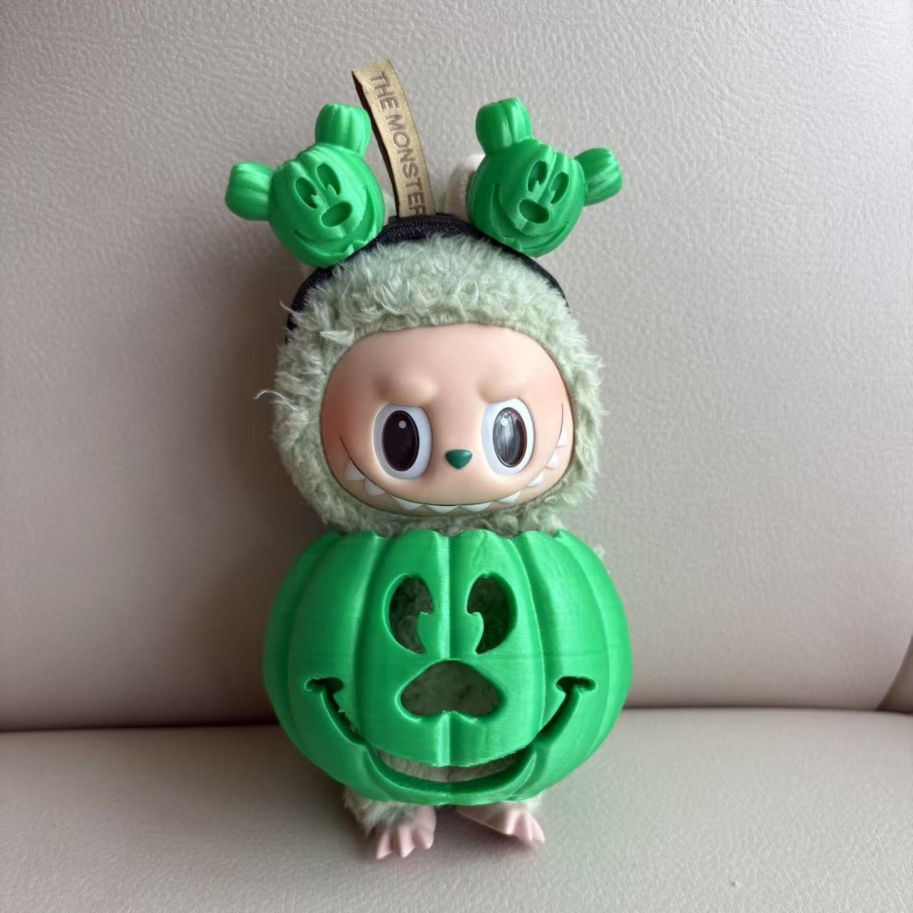 15cm Labubu Halloween Pumpkin Outfit with Gradient Color Clothes & Hand Carved Headband, Cosplay Costume for Labubu Doll